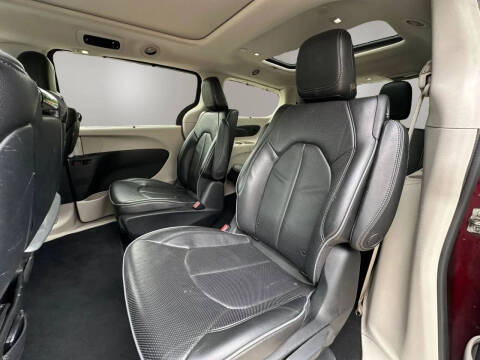 2018 Chrysler Pacifica Hybrid Limited