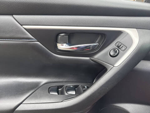 2017 Nissan Altima 2.5 SR