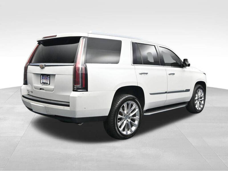 2018 Cadillac Escalade Luxury
