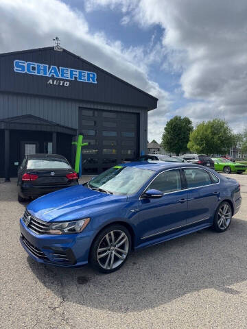 2017 Volkswagen Passat 1.8T R-Line