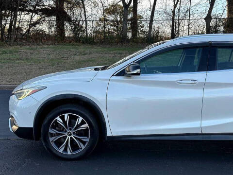 2017 Infiniti QX30