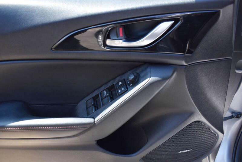2014 Mazda MAZDA3 s Grand Touring