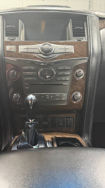 2017 Infiniti QX80