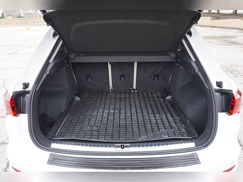 2020 Audi Q3 quattro S line Prem Plus 45 TFSI