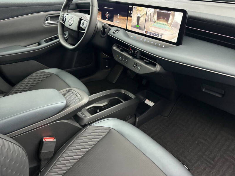 2026 Nissan LEAF Platinum+