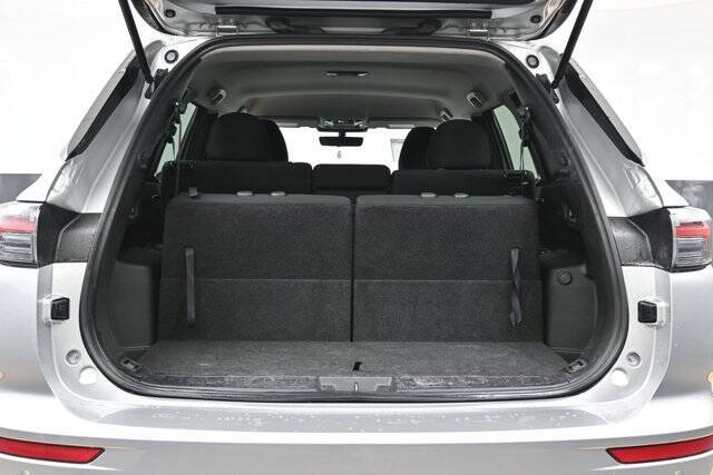 2025 Mitsubishi Outlander ES