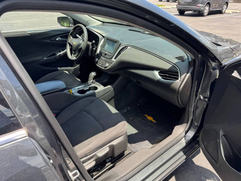 2017 Chevrolet Malibu LS