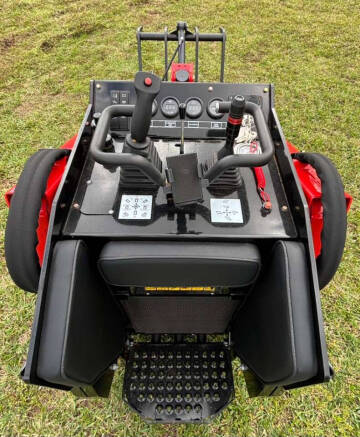2025 Derette V1000