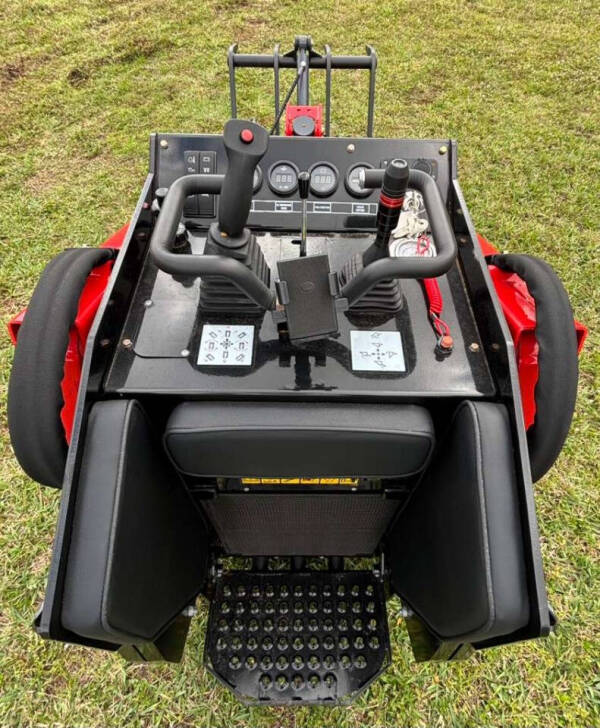 2025 Derette V1000