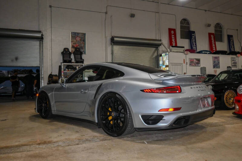 2015 Porsche 911 Turbo S