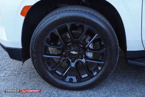 2023 Chevrolet Suburban RST