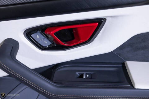 2024 Lamborghini Urus S