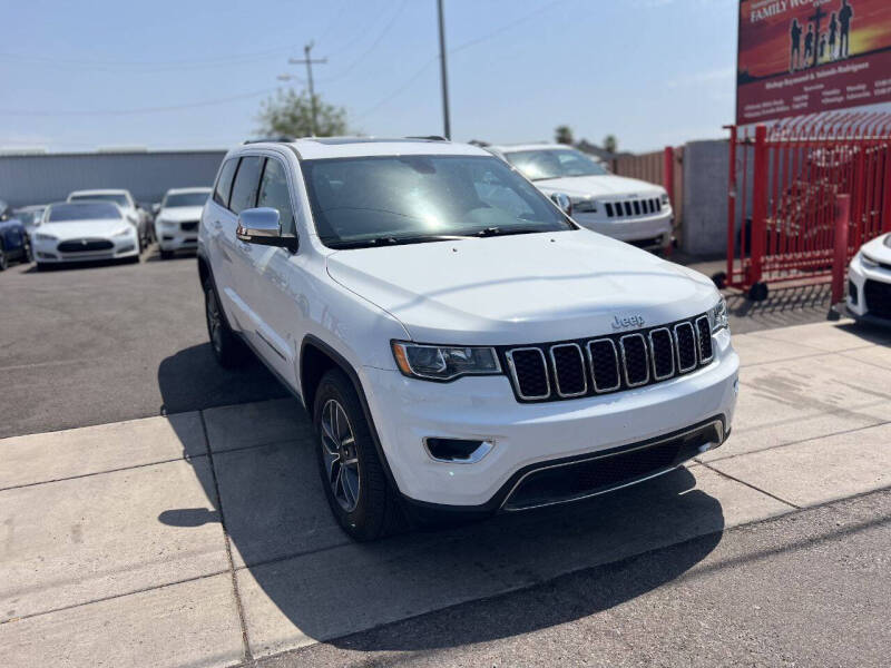2020 Jeep Grand Cherokee Limited's photo