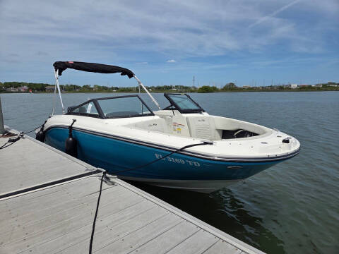 2022 Sea Ray SPX 190