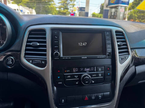 2011 Jeep Grand Cherokee Laredo