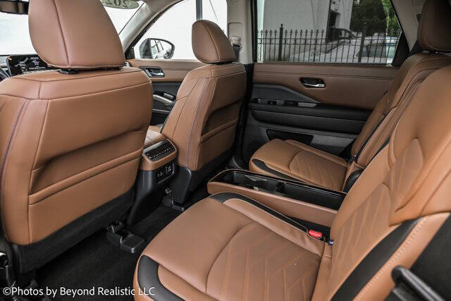 2025 Nissan Pathfinder Platinum