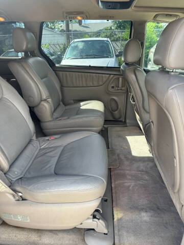 2005 Toyota Sienna XLE 7 Passenger