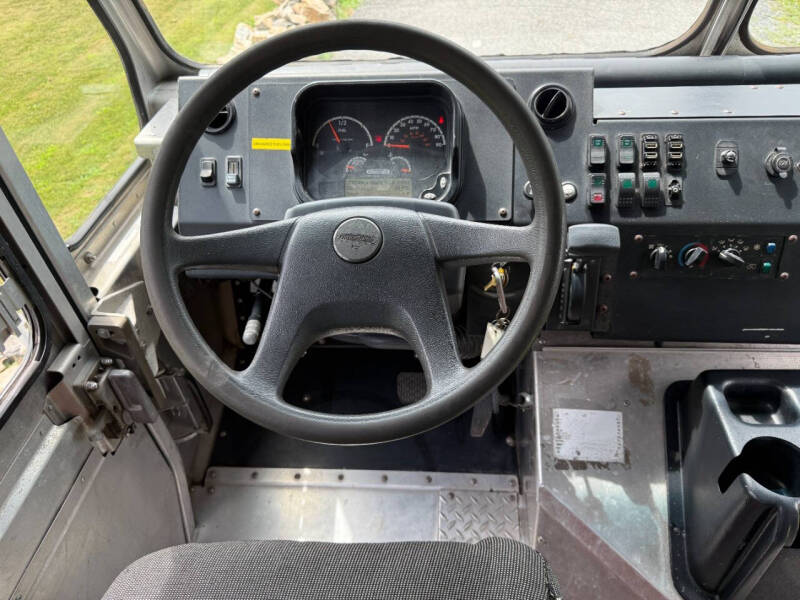 2020 Freightliner MT45 Chassis