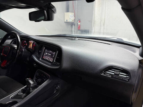 2020 Dodge Challenger SXT