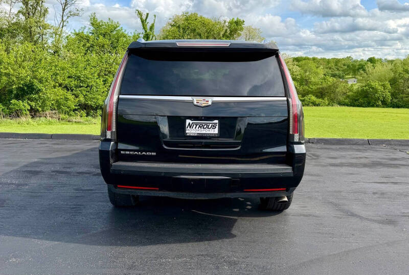 2017 Cadillac Escalade Platinum
