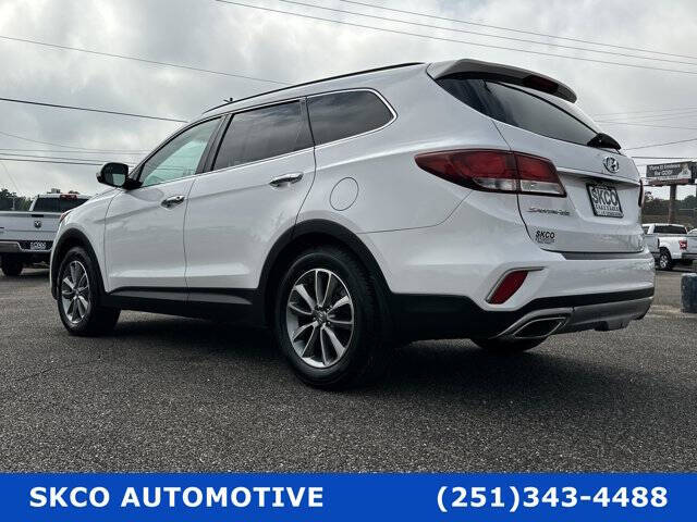 2018 Hyundai Santa Fe SE