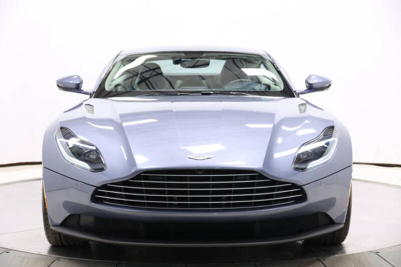 2019 Aston Martin DB11 V8