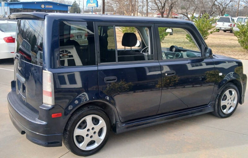 2005 Scion xB