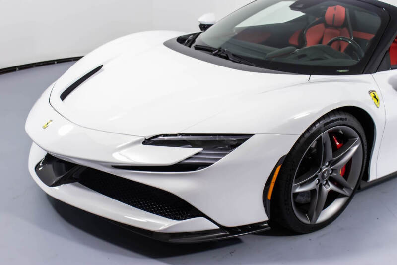 2024 Ferrari SF90 Spider