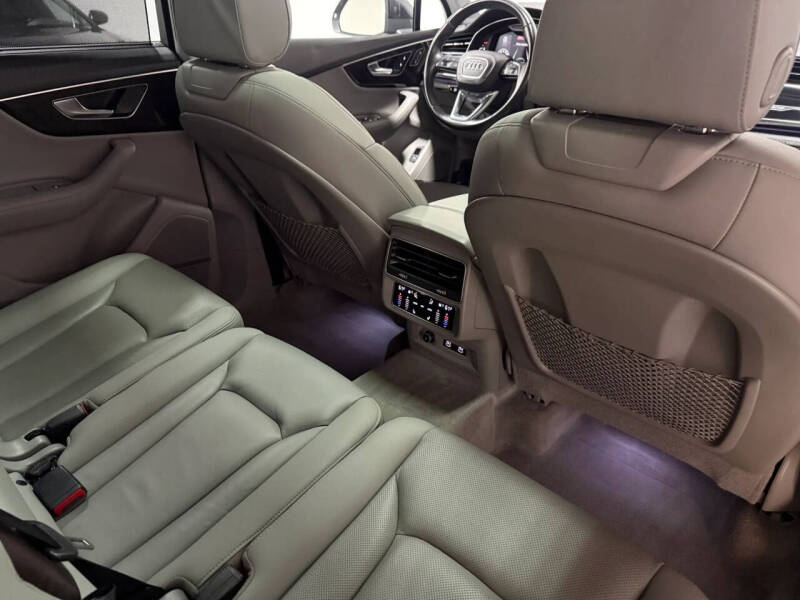 2021 Audi Q7 quattro Premium Plus 55 TFSI