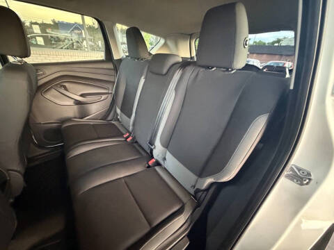 2015 Ford Escape S