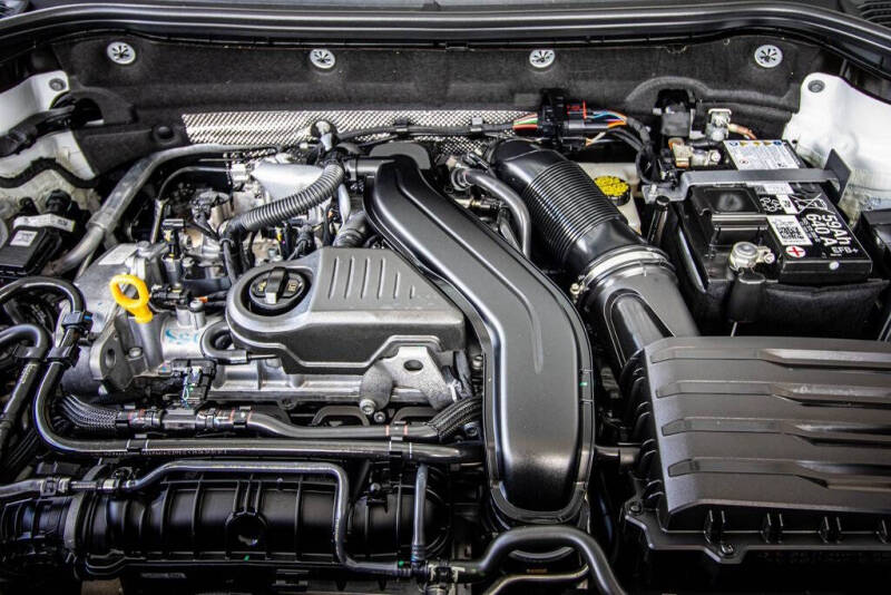 2025 Volkswagen Taos SE