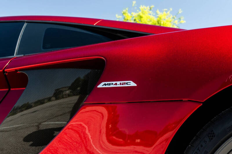 2012 McLaren MP4-12C