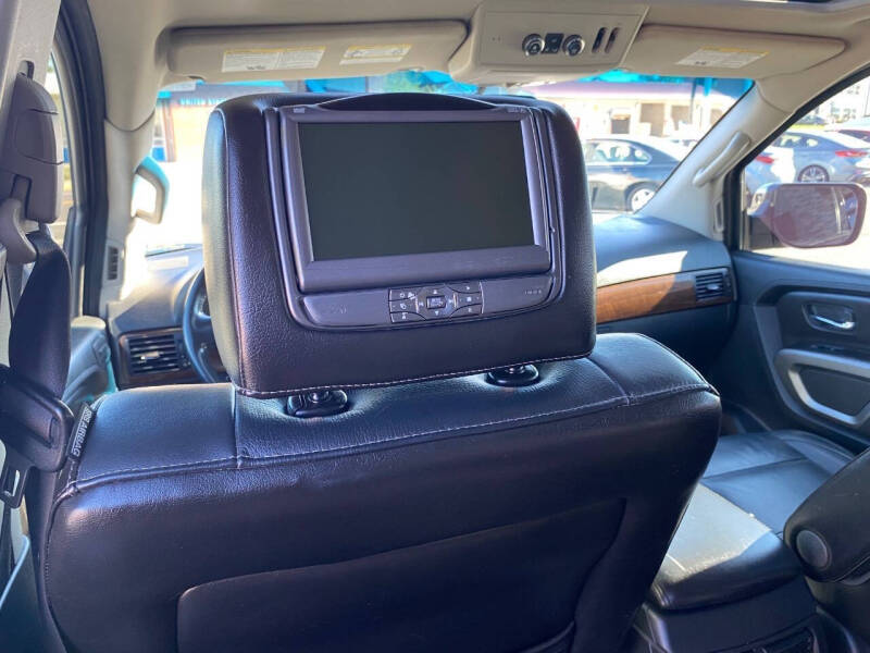 2015 Nissan Armada Platinum