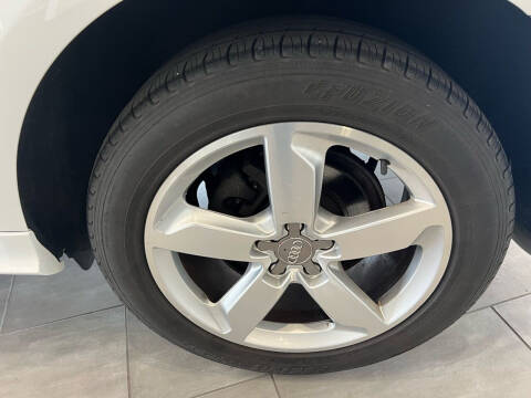 2011 Audi Q5 3.2 quattro Premium Plus