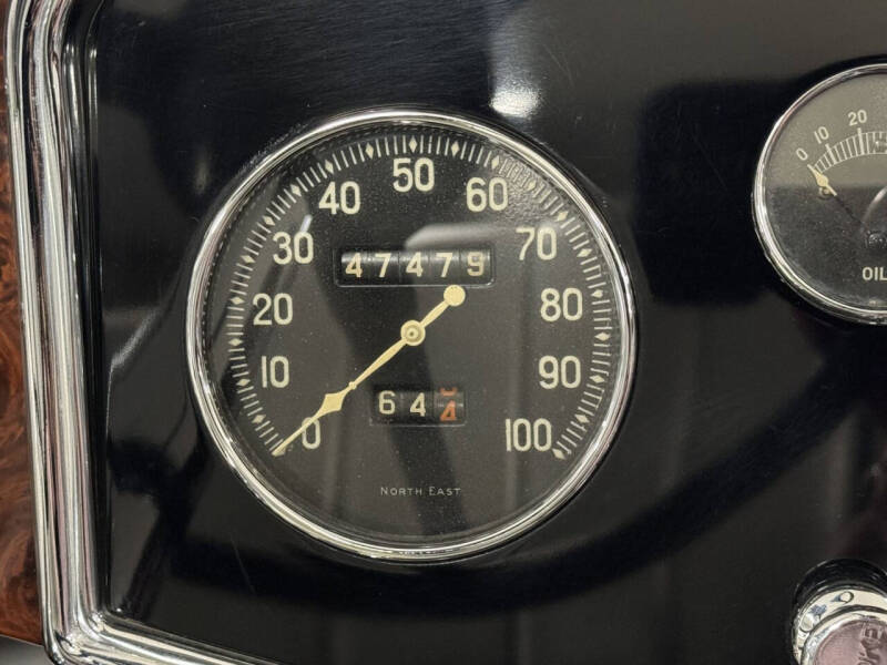 1932 Packard Deluxe 8