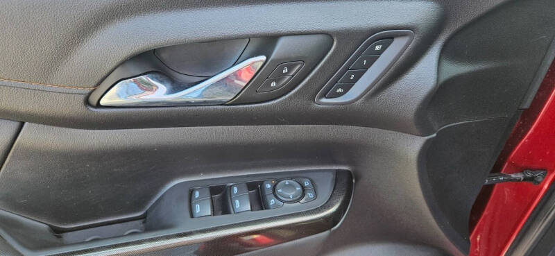 2023 GMC Acadia AT4