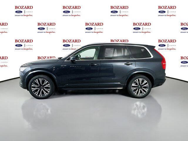 2021 Volvo XC90 T6 Momentum 7-Passenger