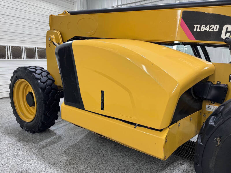 2016 Caterpillar TL642D