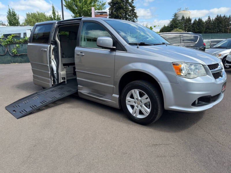 2013 Dodge Grand Caravan Crew