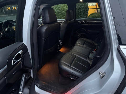 2012 Porsche Cayenne Tiptronic