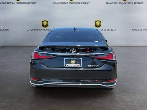 2025 Lexus ES 300h