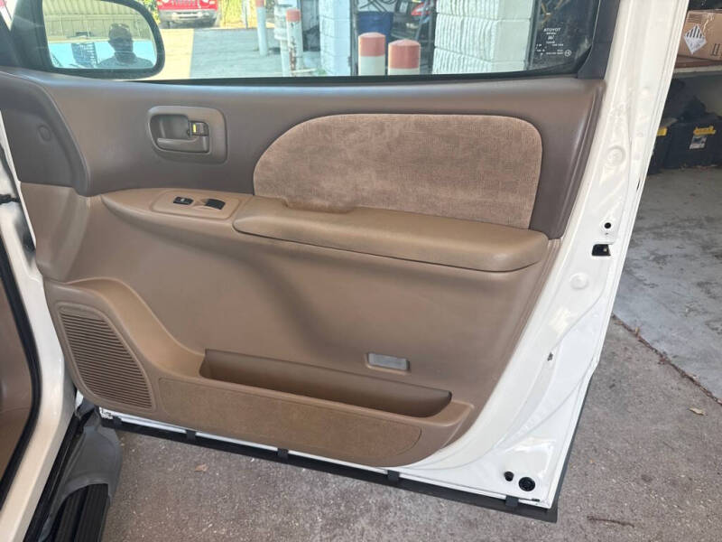 2002 Toyota Sienna LE