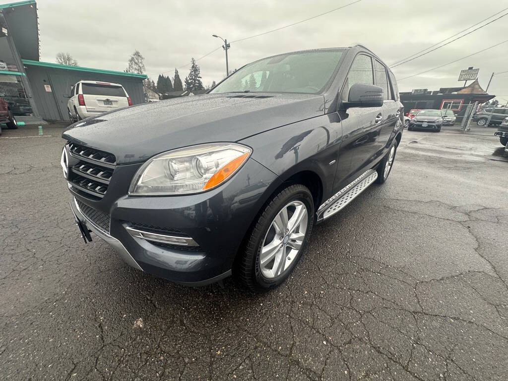 Gray 2012 Mercedes-Benz M-Class ML 350 AWD ML 350 4MATIC 4dr SUV 1