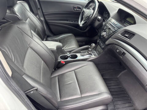 2015 Acura ILX 2.0L w/Premium