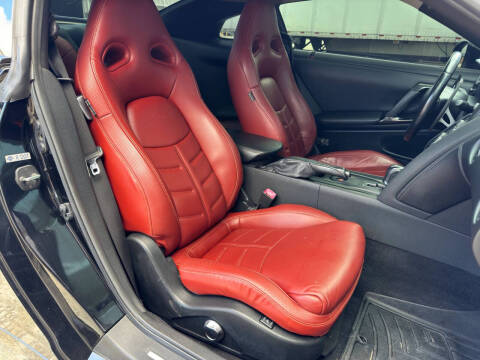 2013 Nissan GT-R Premium