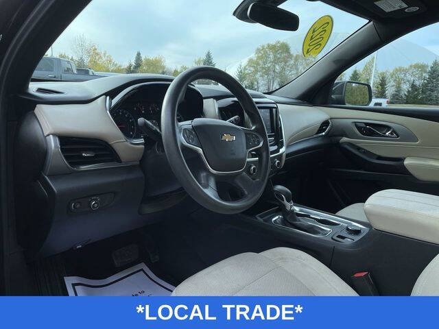 2022 Chevrolet Traverse LS