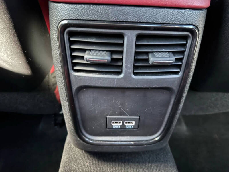 2021 Chrysler 300 S V8