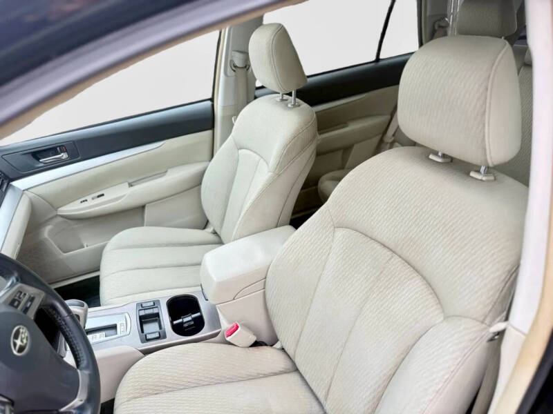 2012 Subaru Outback 2.5i Premium