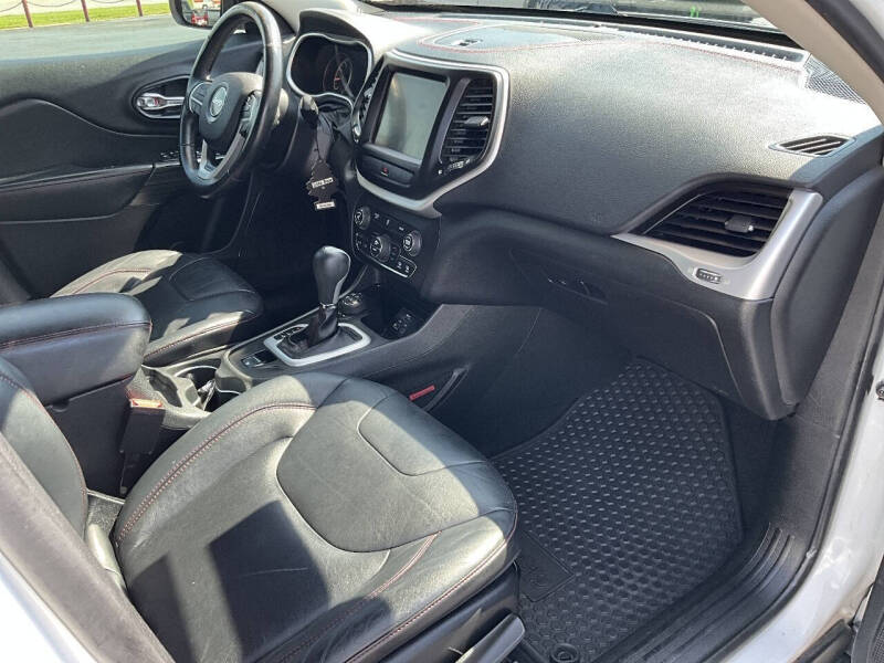 2014 Jeep Cherokee Trailhawk