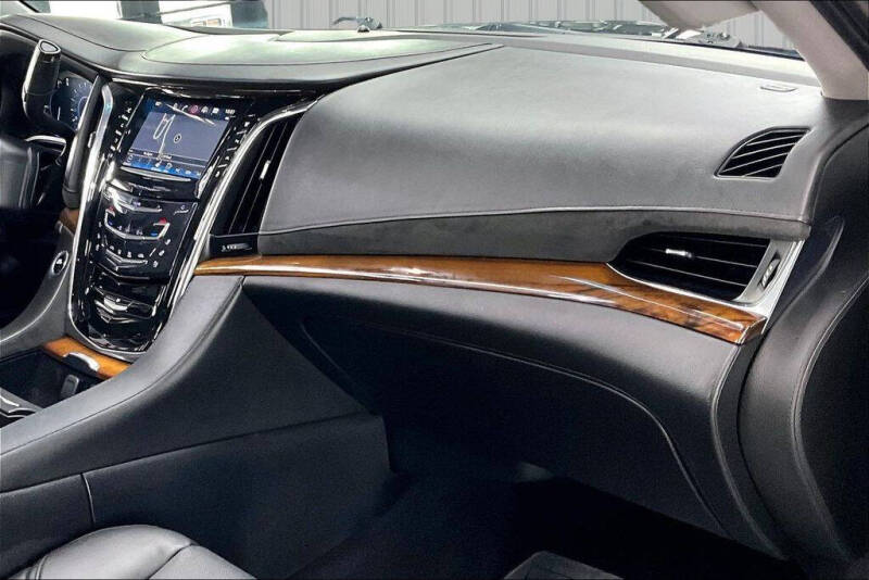 2016 Cadillac Escalade Premium Collection